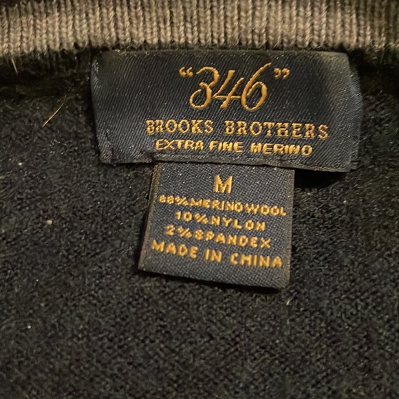 Brooks Brothers 346 Merino wool navy sweater, size medium - Picture 3 of 4